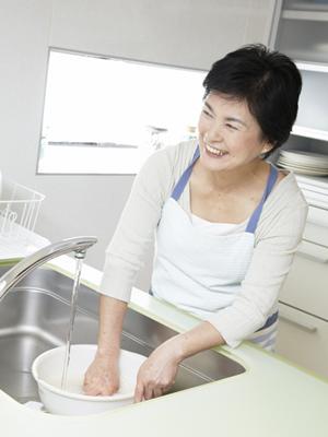 介護現場の悩みを解決！選び方とコスト削減に役立つ介護用ウエスの極意